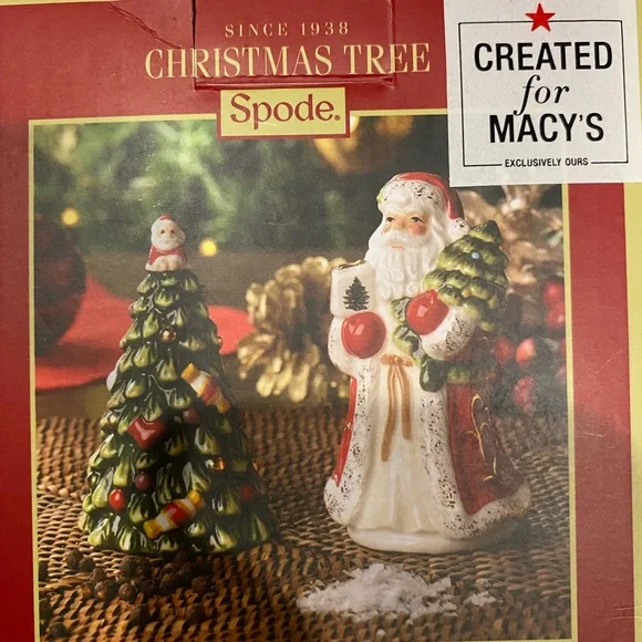 NWT Christmas Salt and Pepper shakers. - Picture 2 of 3